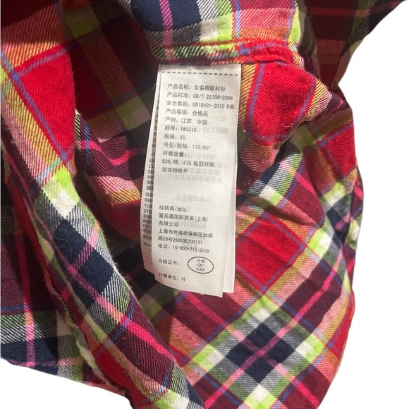 Abercrombie & Fitch XS red button down plaid top. - Picture 4 of 9